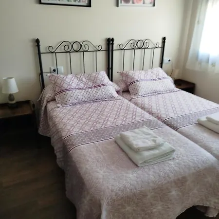 Hébergement de vacances Casa Turistica Lola *