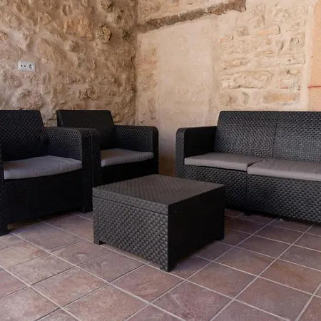 Casa Turistica Lola Hébergement de vacances *