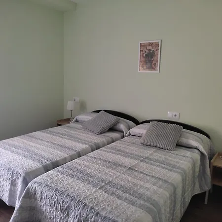 Casa Turistica Lola * Aldealcorvo